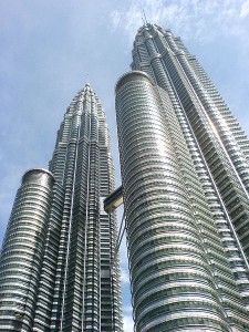 450px-Petronas_twin_towers_Malaysia.JPG